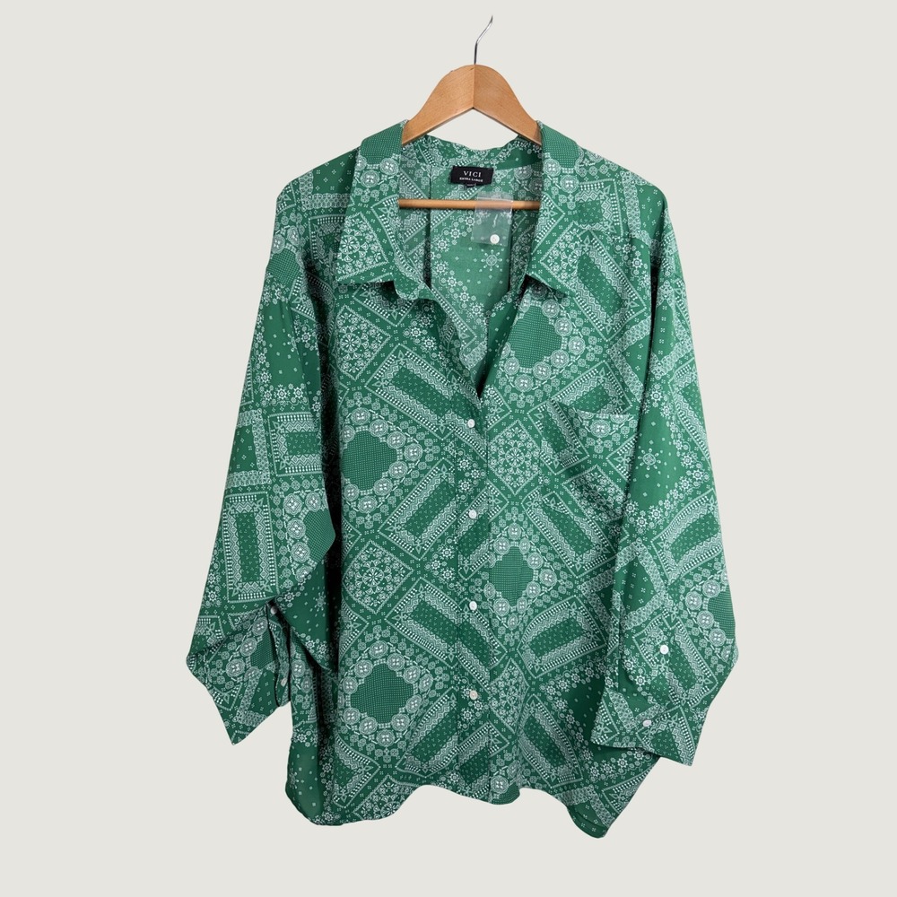 VICI Shirt XL Green Bandana Print Oversized Button Down Boho Western Blouse